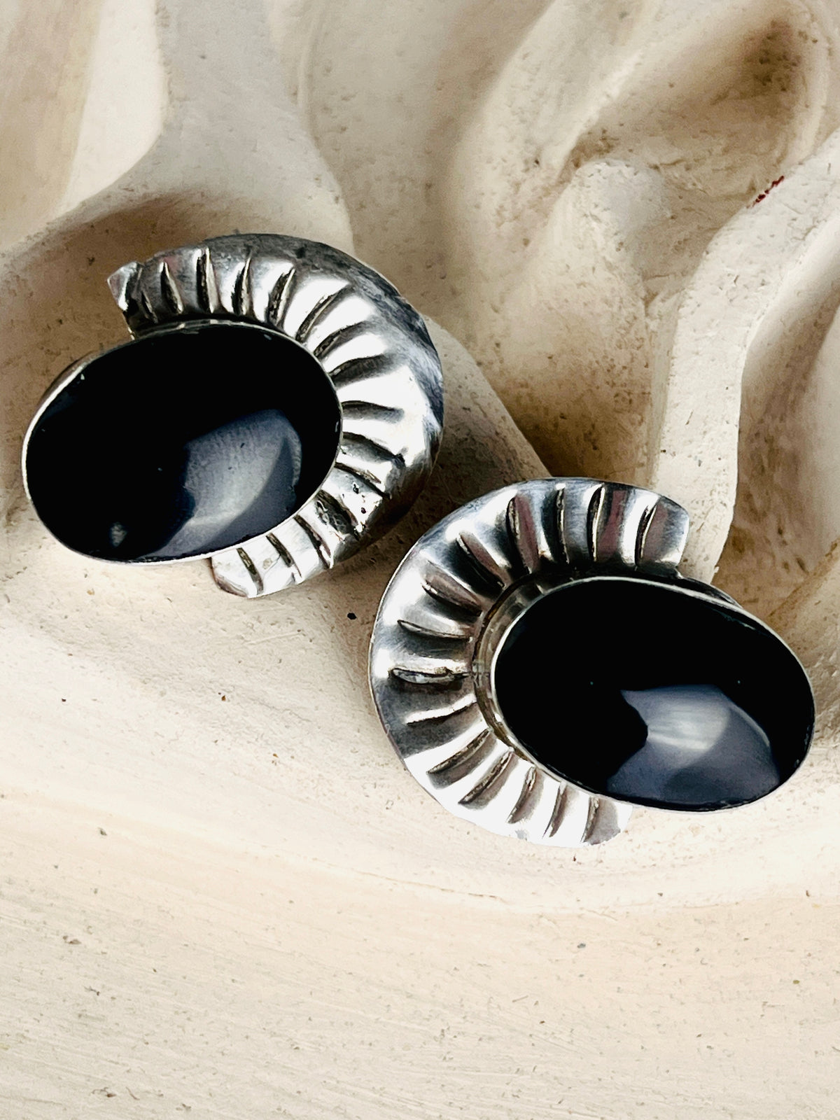 Vintage Native American Black Onyx Sterling Silver Earrings