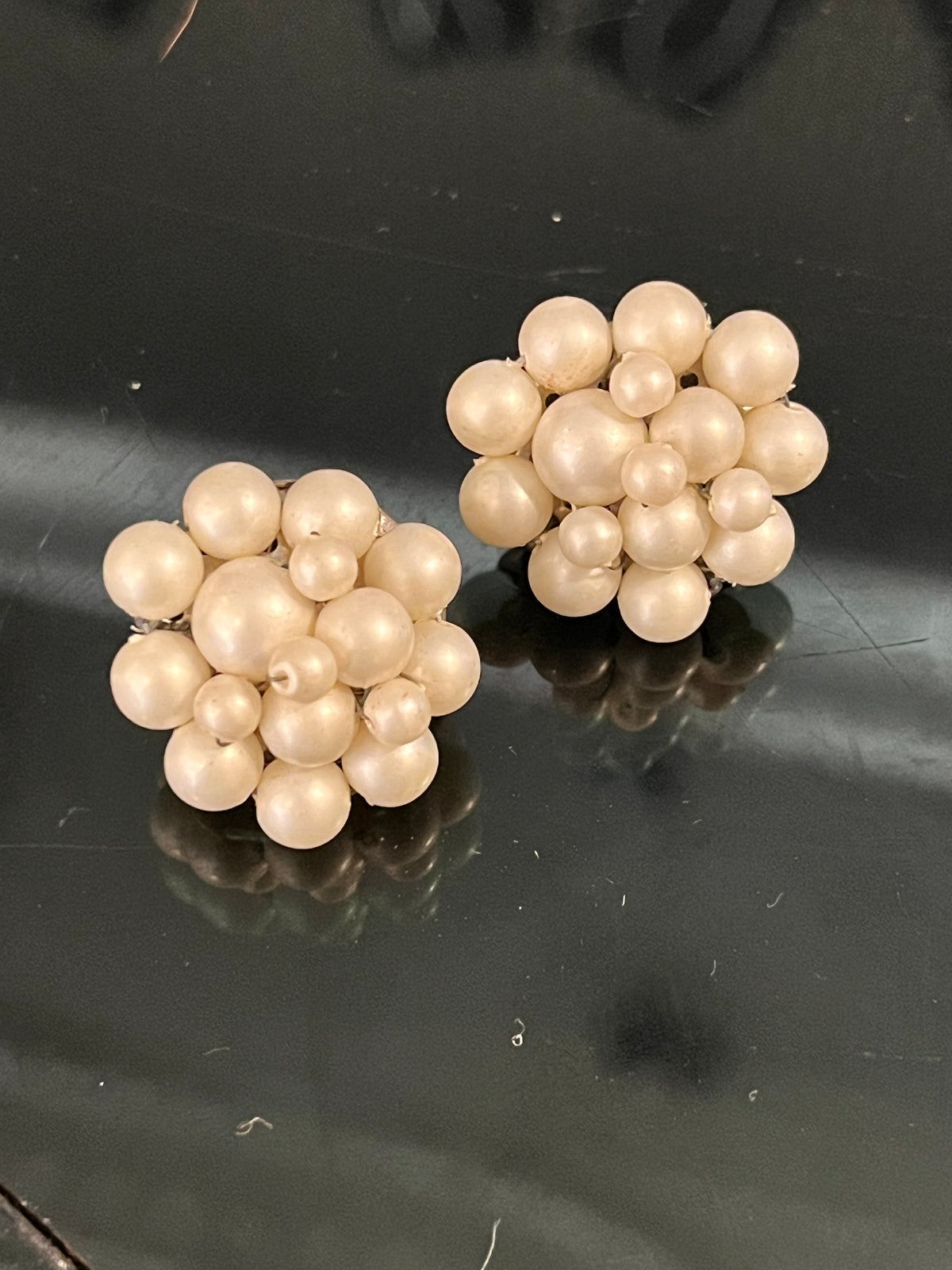 Faux Pearl Clip-On Earrinfs