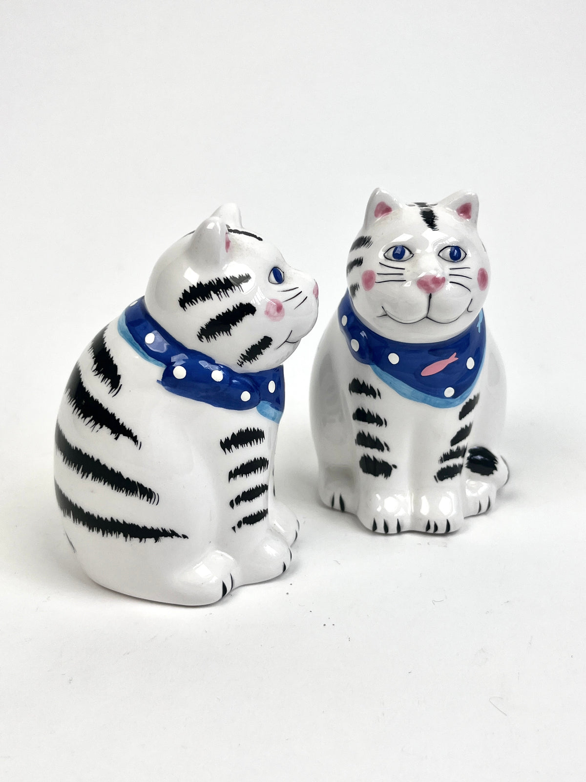 Vintage Ceramic Cat Salt & Pepper Shakers