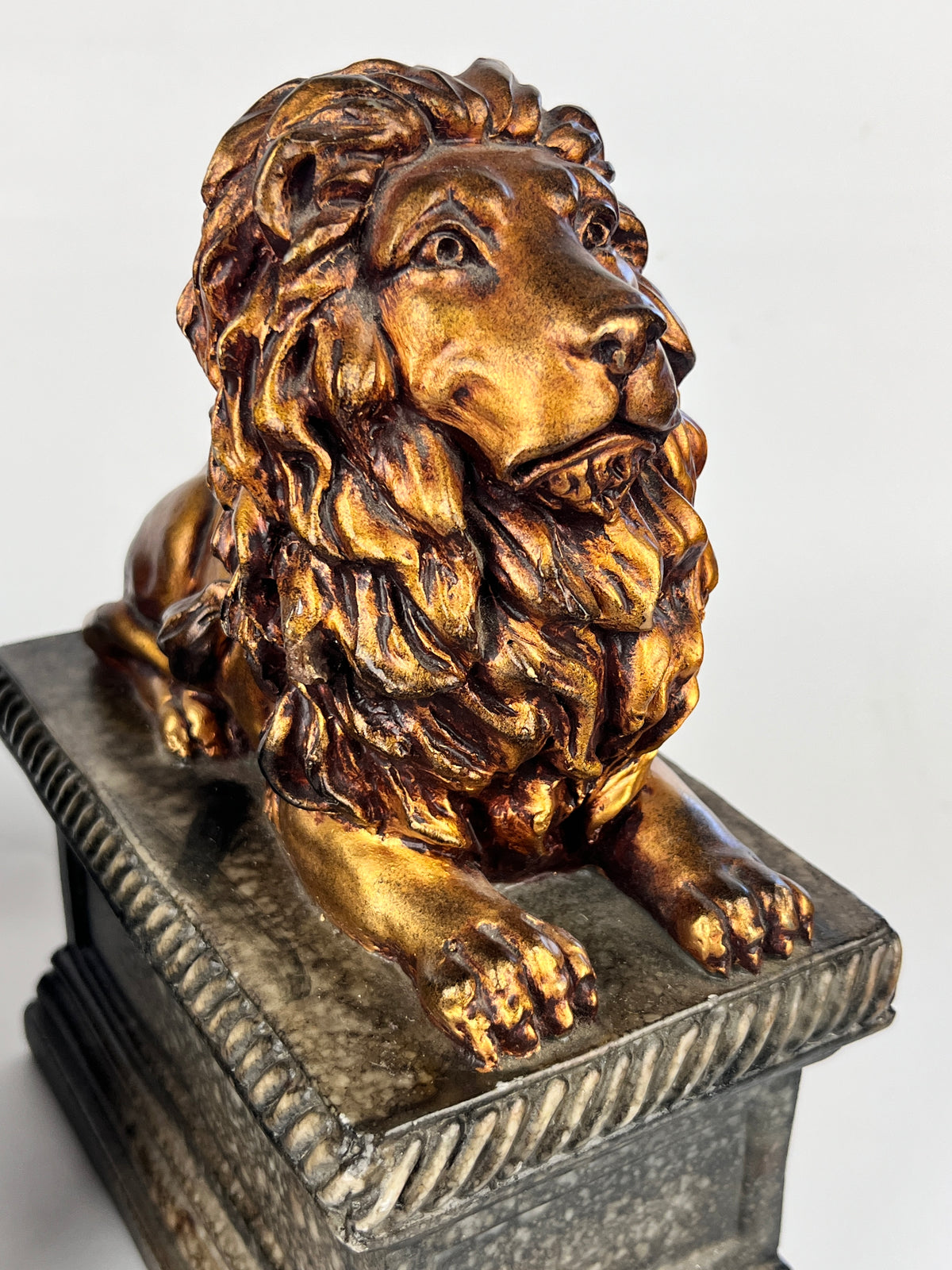 Vintage Hollywood Regency Lion Bookends