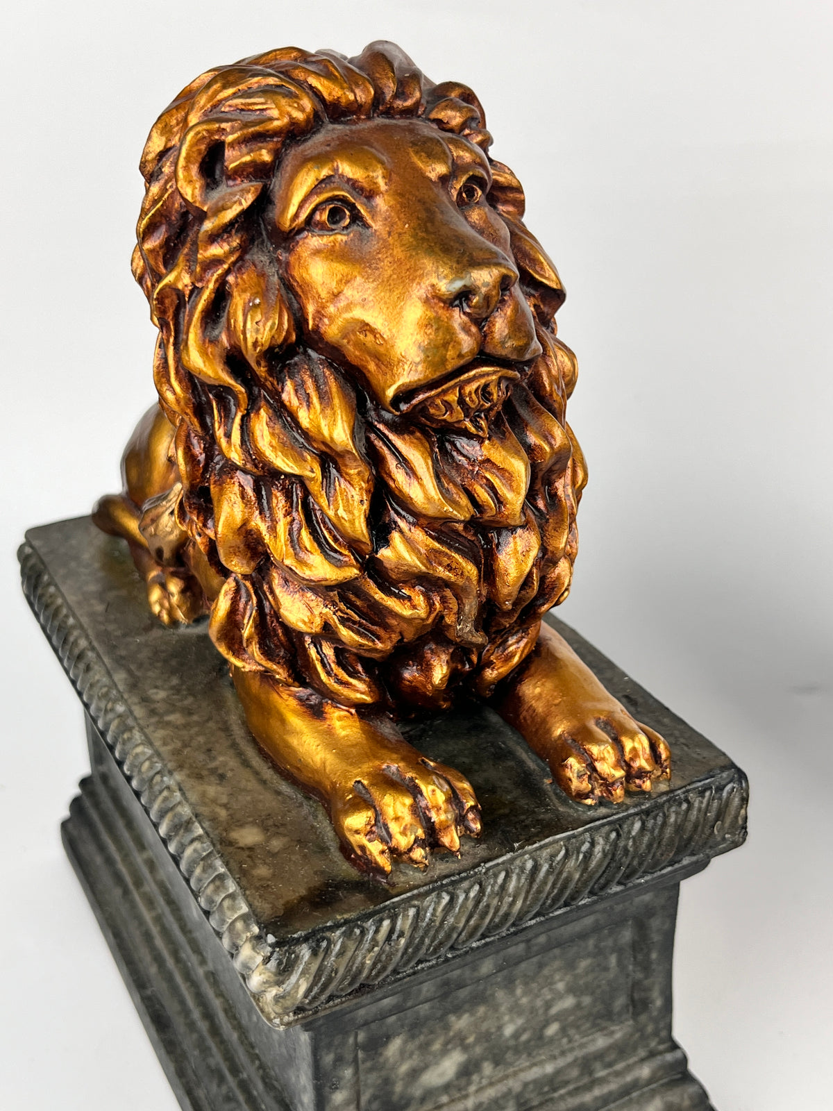 Vintage Hollywood Regency Lion Bookends