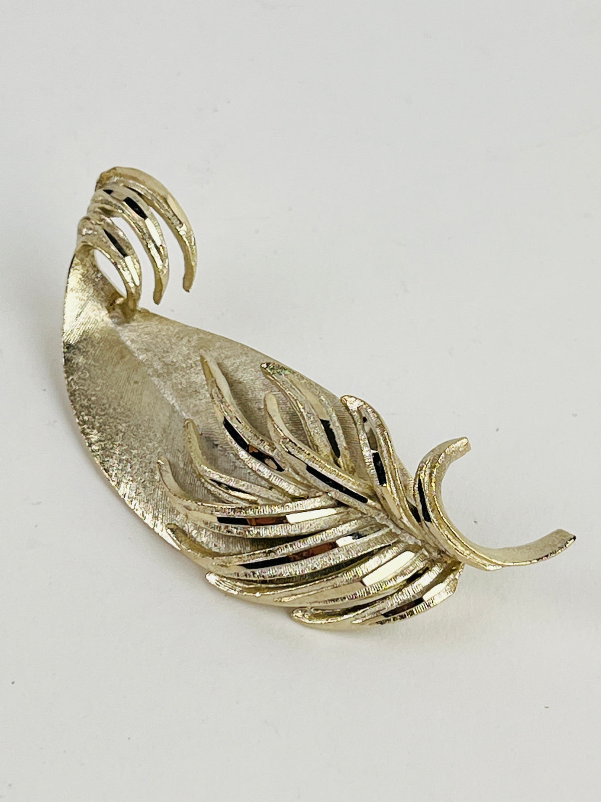 Vintage Mid-Century Leaf Brooch