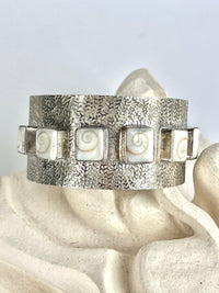 Vintage Sterling Silver Shiva Eye Shell Cuff