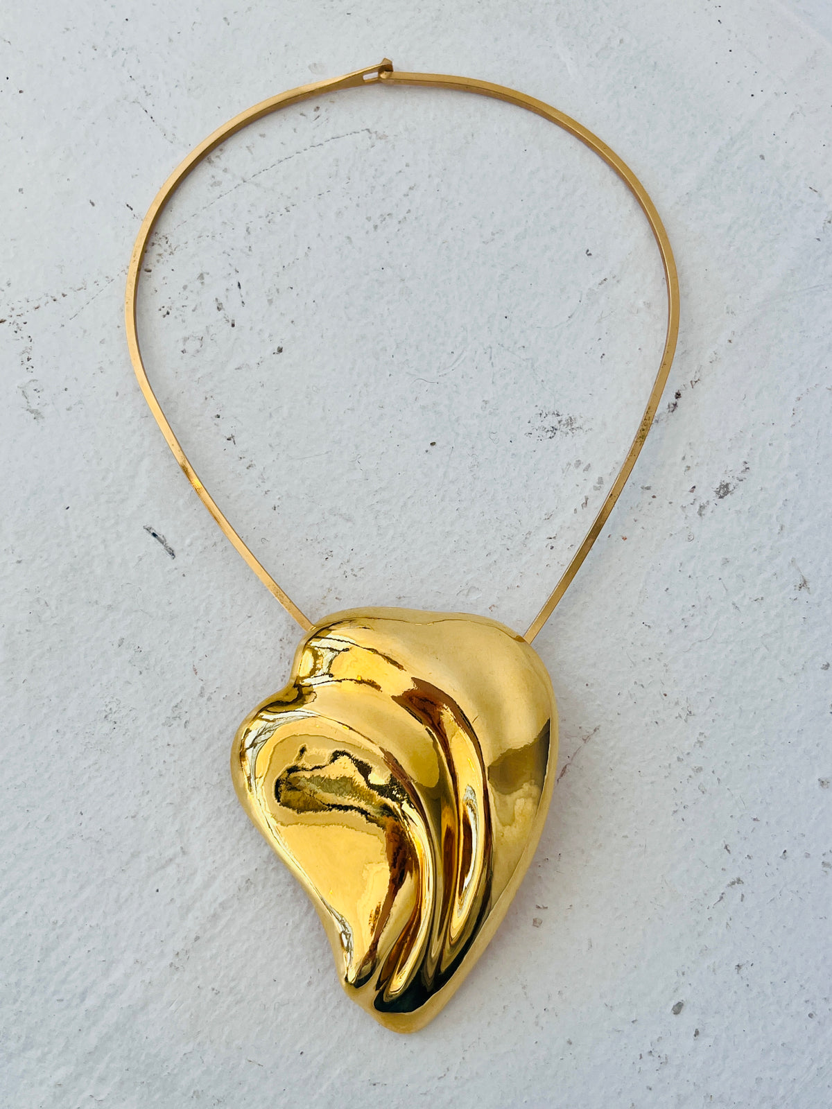 Vintage Sculptural Gold Tone Necklace