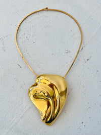 Vintage Sculptural Gold Tone Necklace