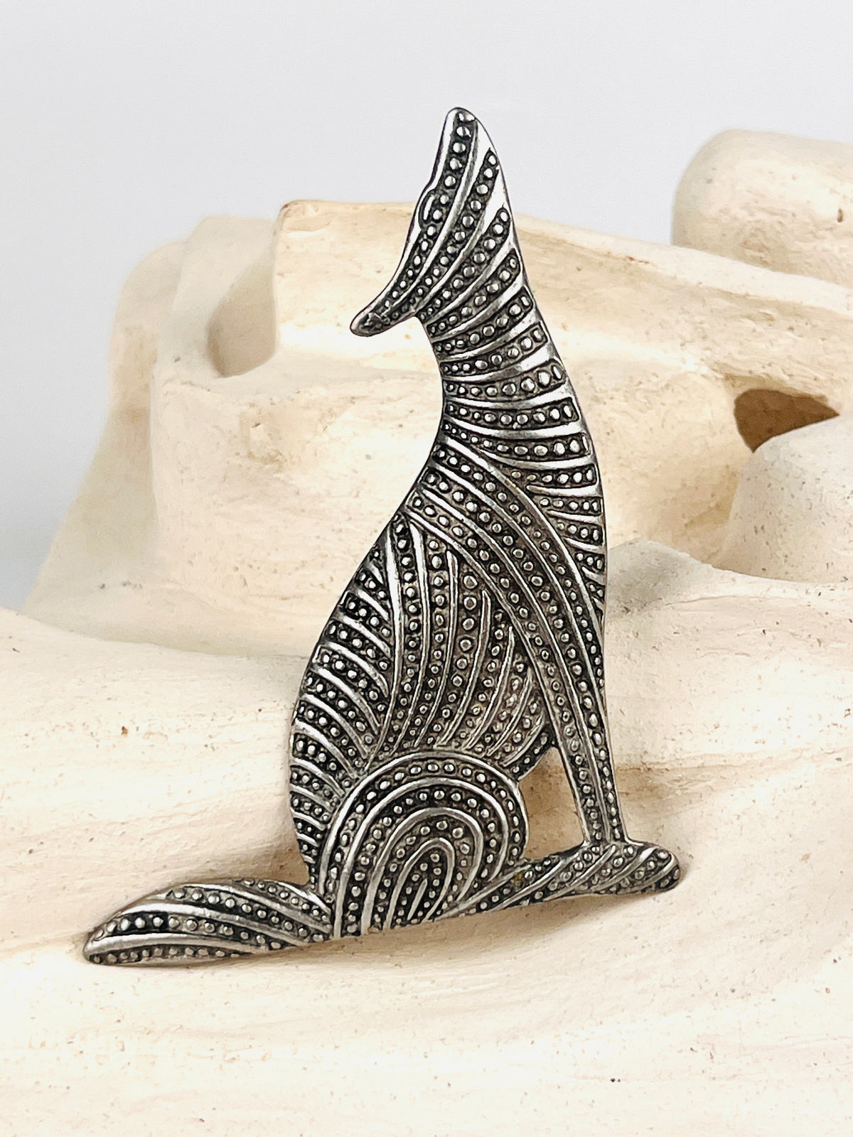 Vintage Silver Tone Howling Wolf Brooch