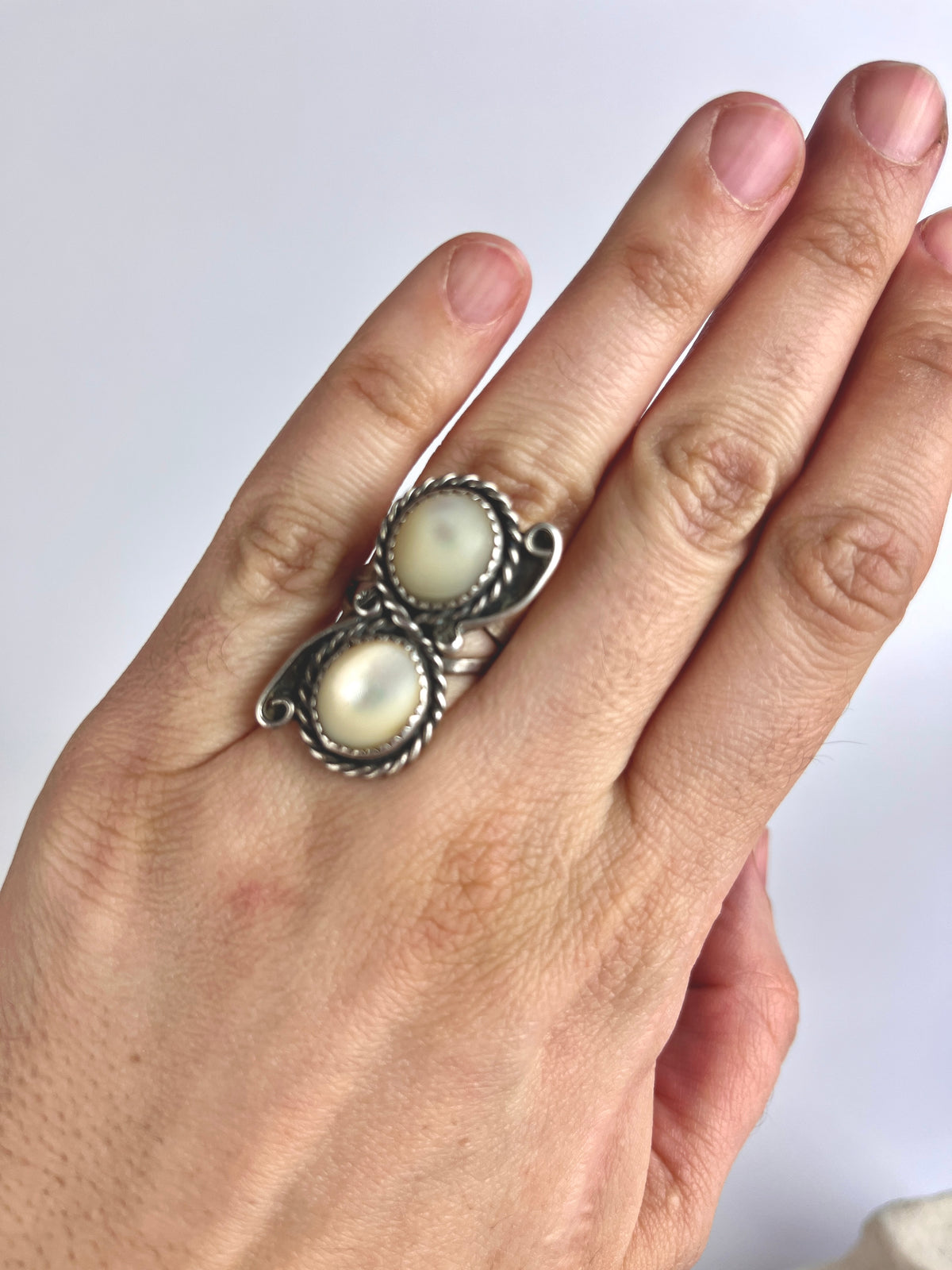 Vintage Navajo Sterling & Mother of Pearl Ring