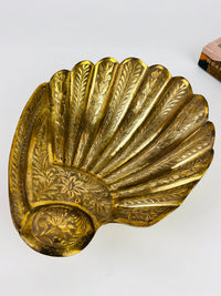 Vintage Hollywood Regency Engraved Brass Shell Bowl