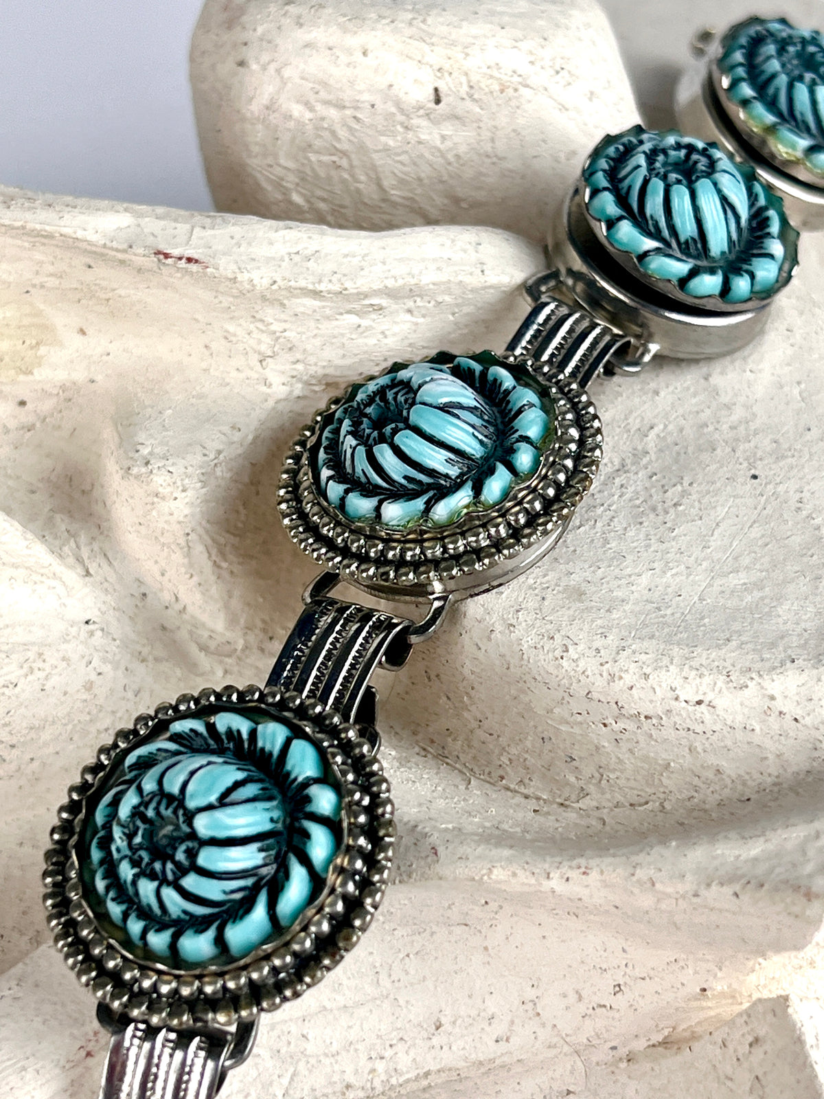 Vintage Faux Turquoise Flower Bracelet