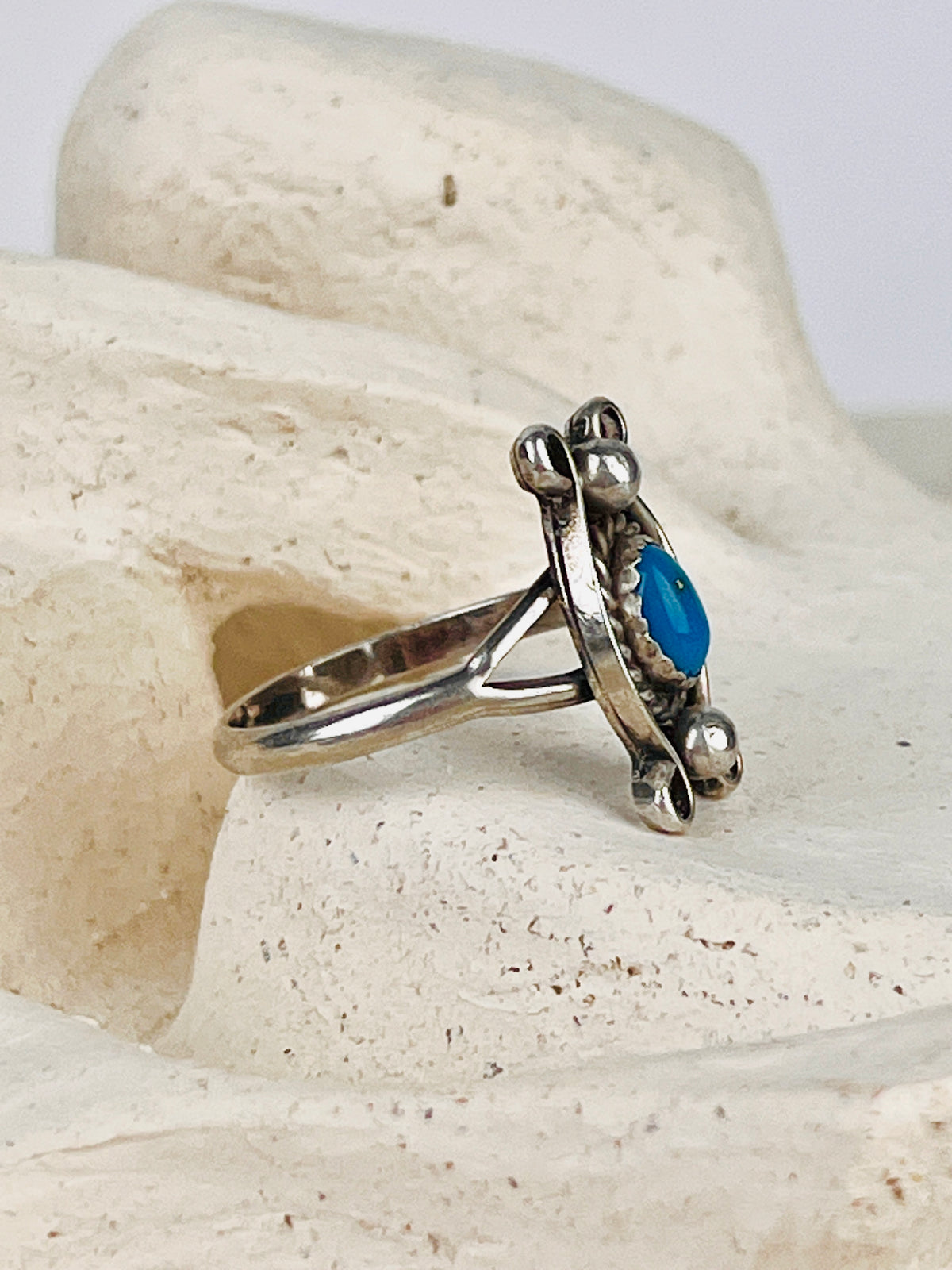 Vintage Navajo Sterling Silver Turquoise Ring