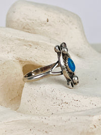 Vintage Navajo Sterling Silver Turquoise Ring