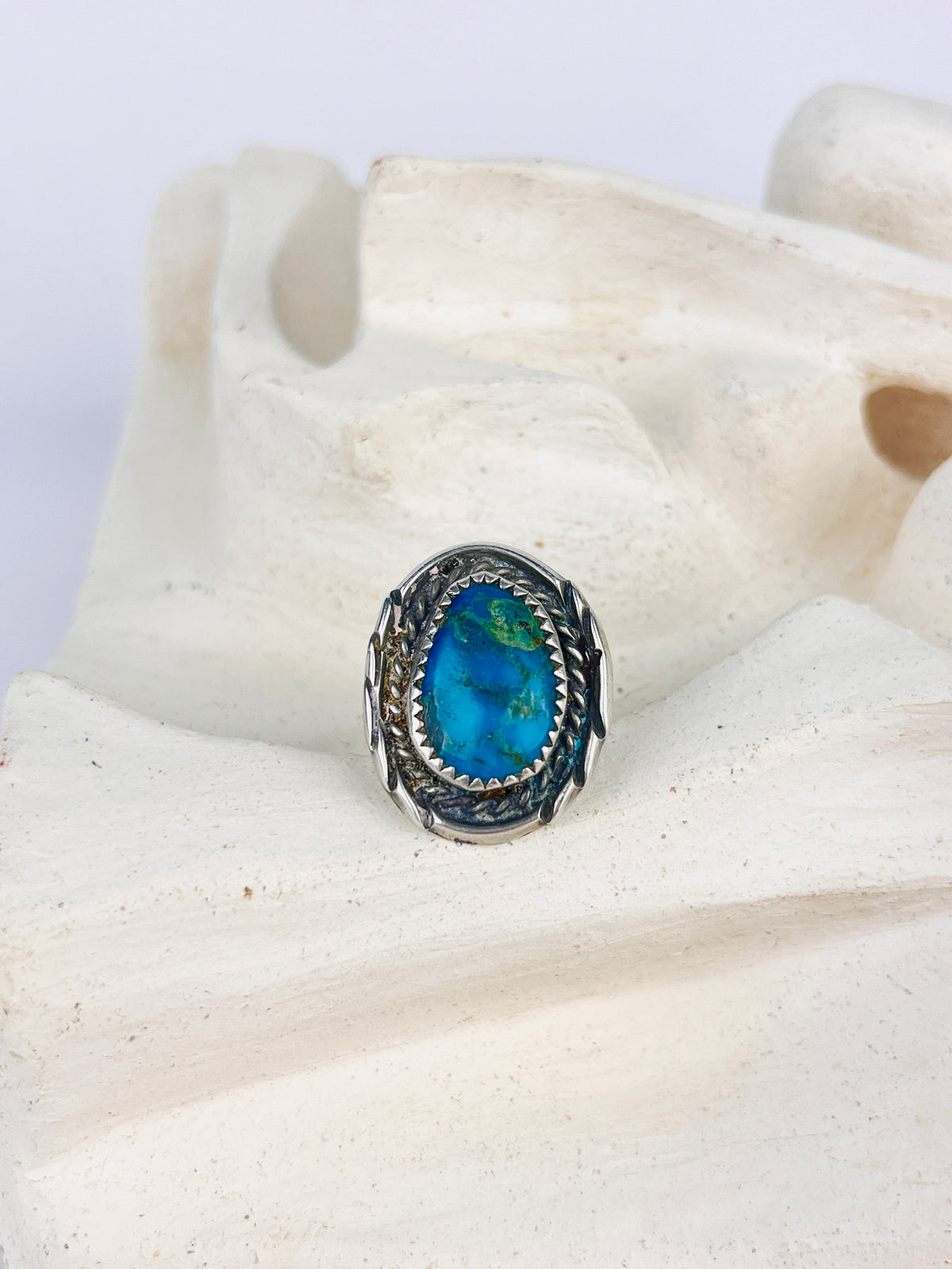Vintage Mid-Century Navajo Sterling Silver Turquoise Ring