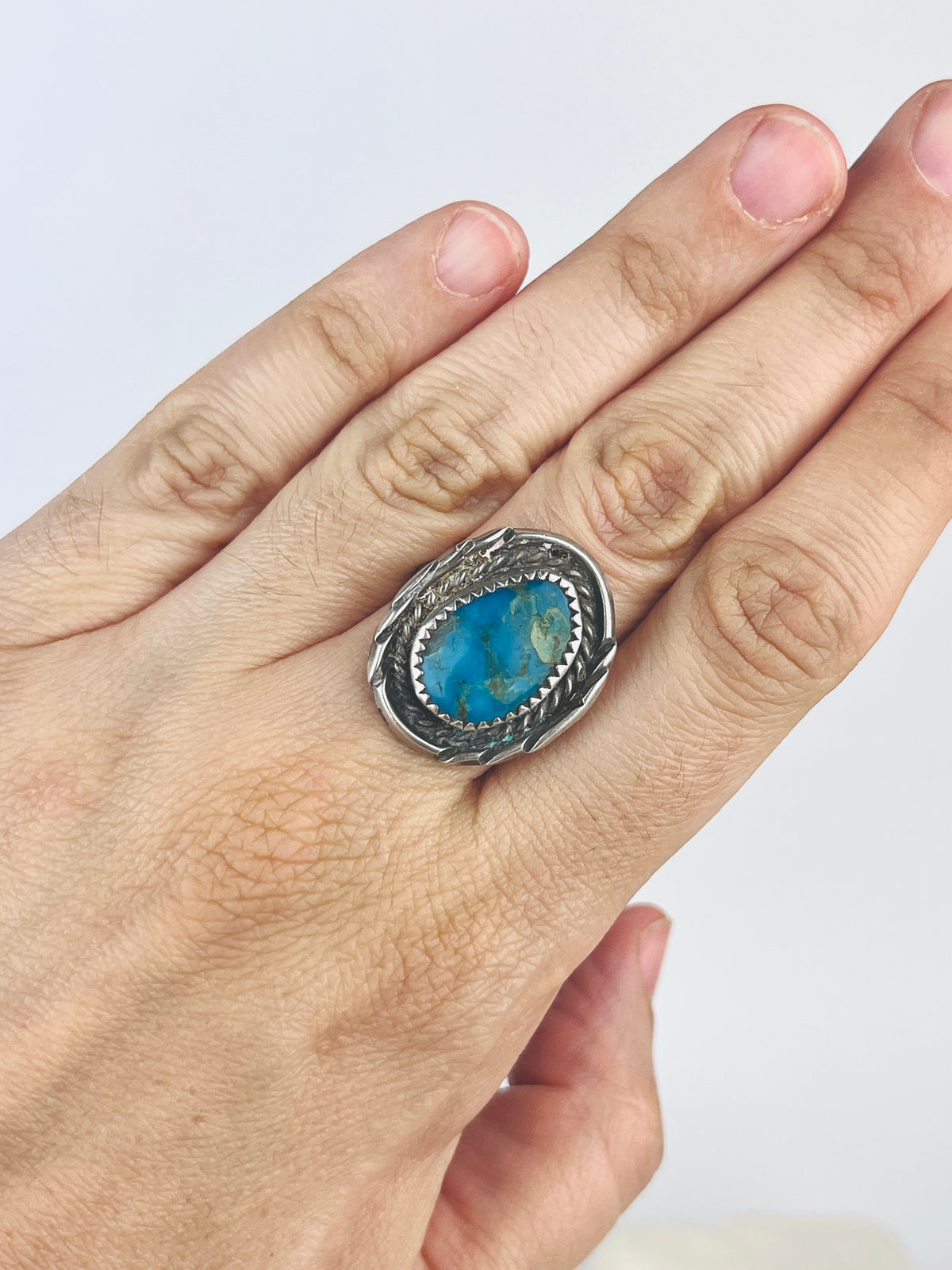 Vintage Mid-Century Navajo Sterling Silver Turquoise Ring