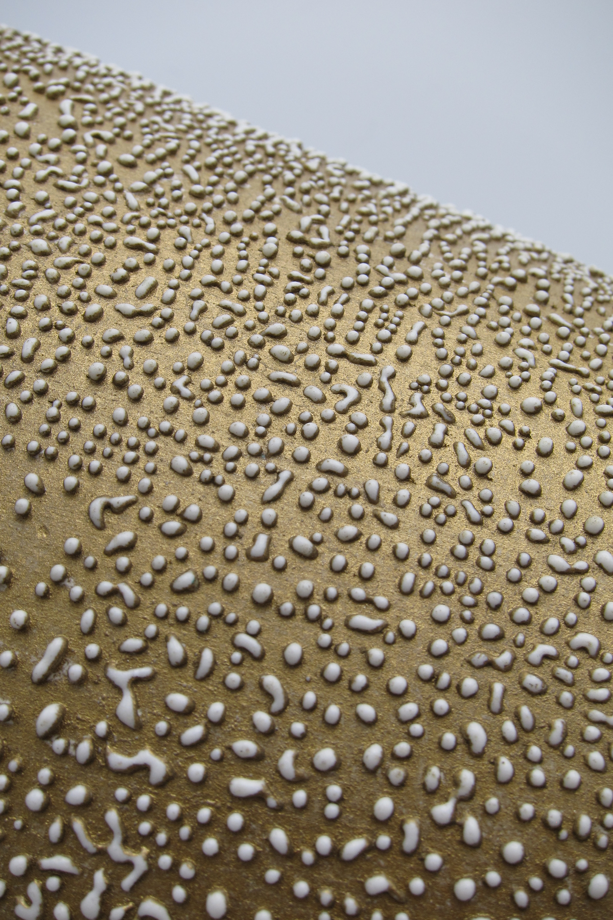 vintage gold ceramic waste basket detail