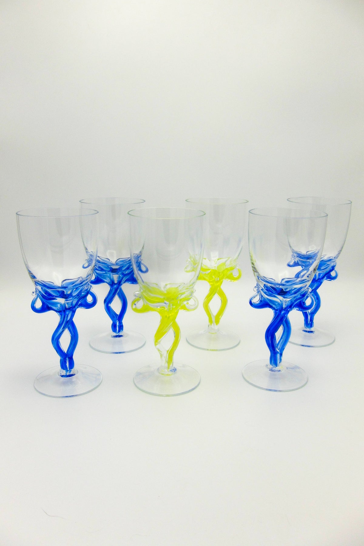 Jozefina Krosno wine glasses art glass