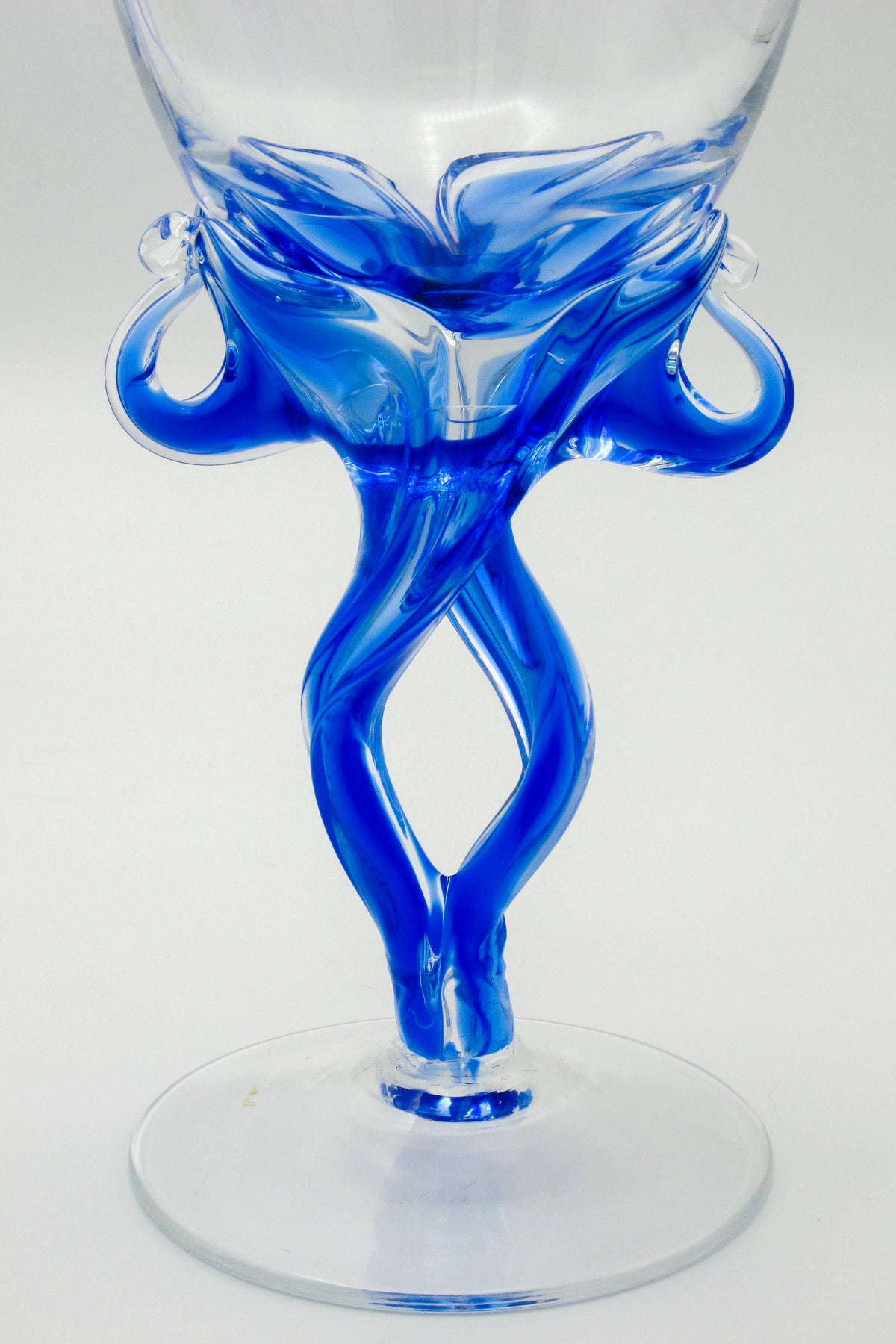 Jozefina Krosno wine glasses art glass