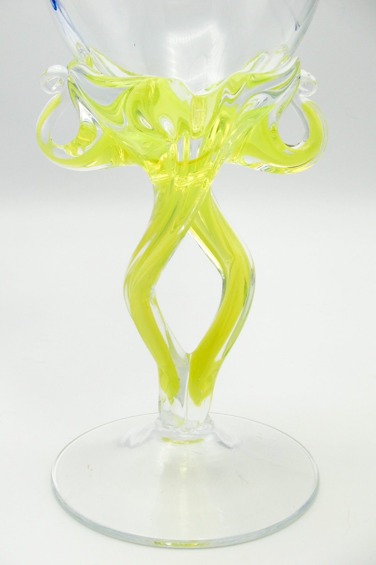 Jozefina Krosno wine glasses art glass