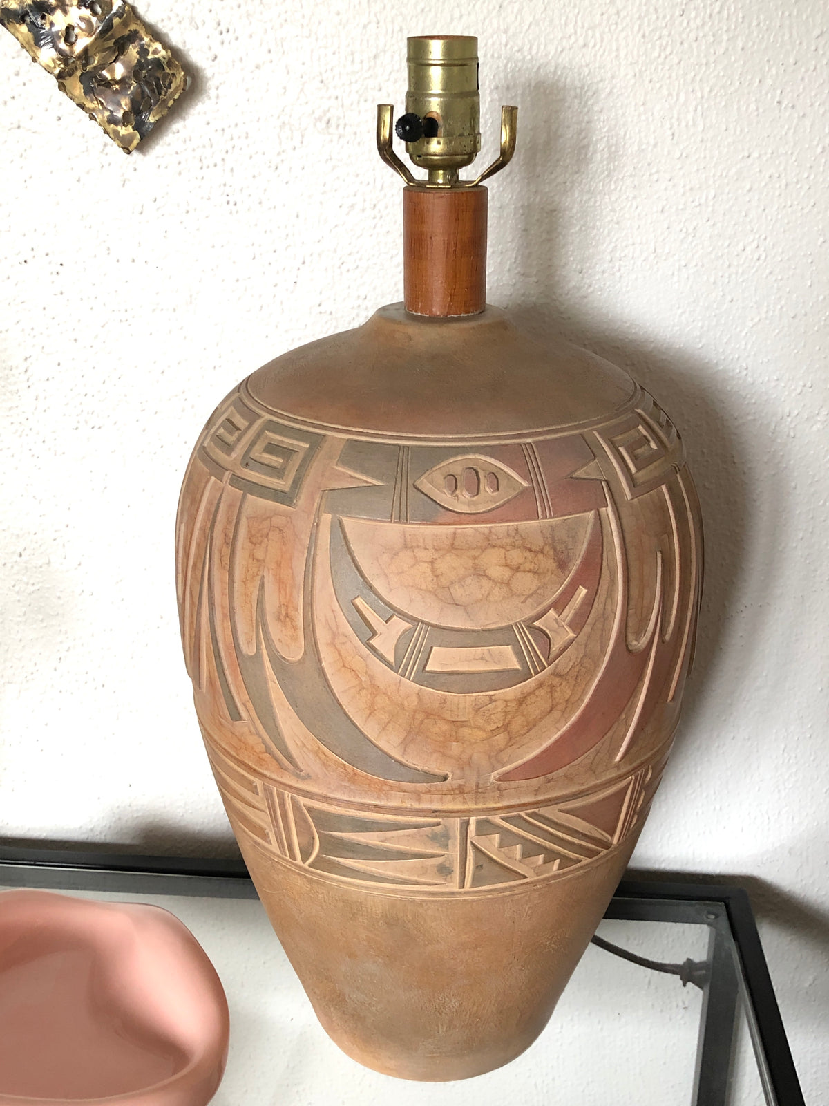 Vintage Earth-Toned Plaster Lamp