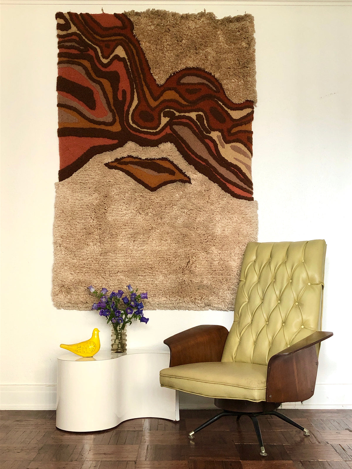 Vintage 1970s cabin craft floor wall rug