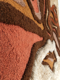 Vintage 1970s cabin craft floor wall rug detail