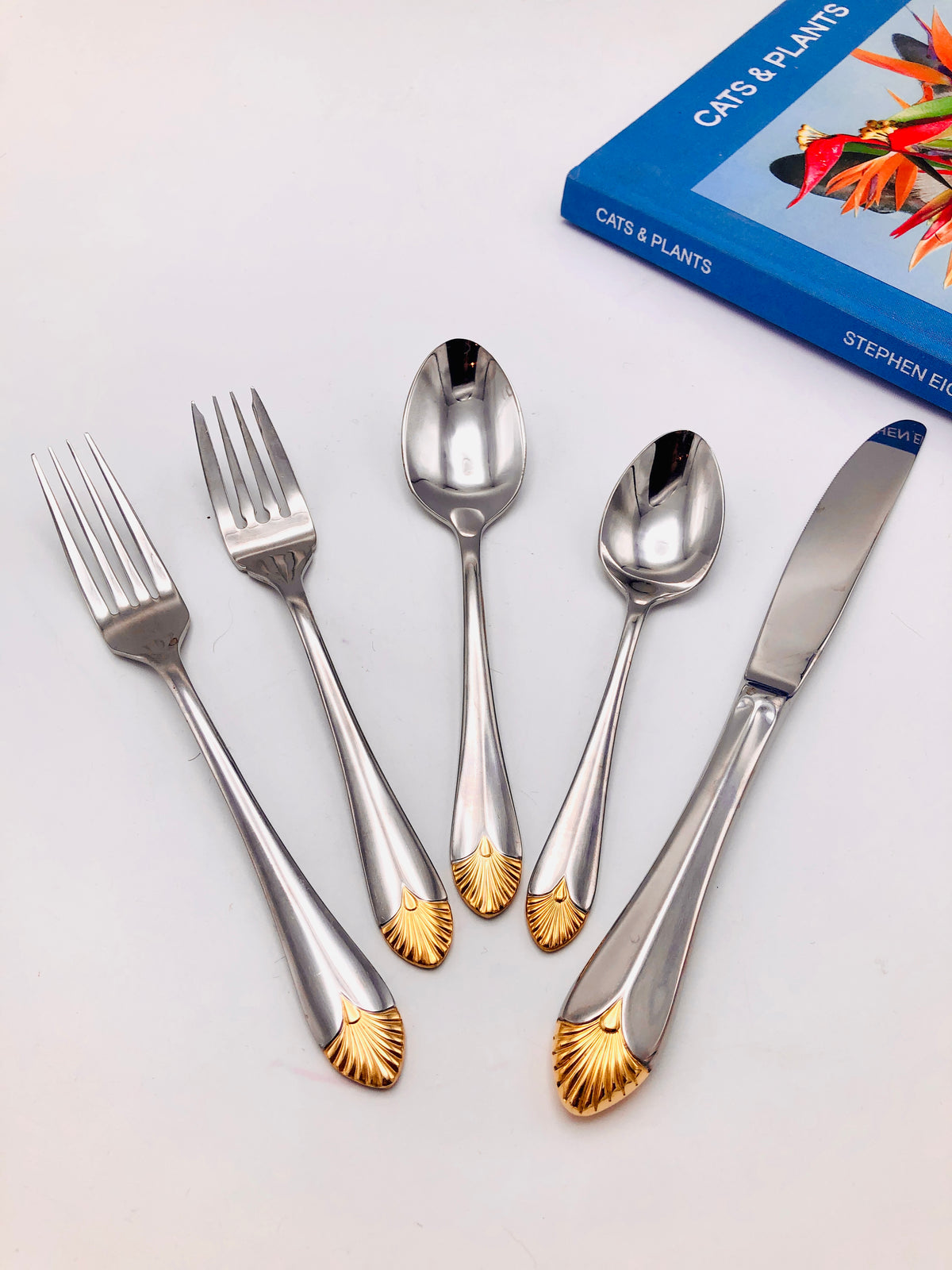 Vintage Royal Limited Flatware Set