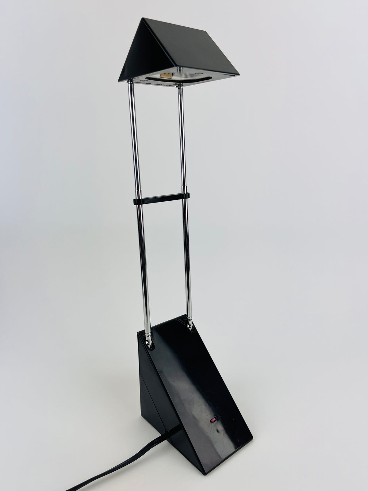Adjustable Postmodern Triangular Desk Lamp