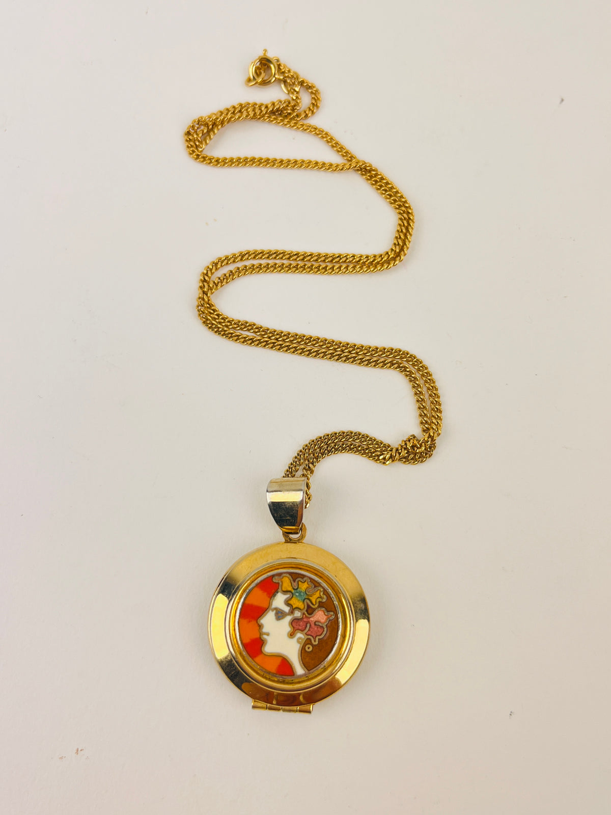 60s Vintage Lady Locket Necklace