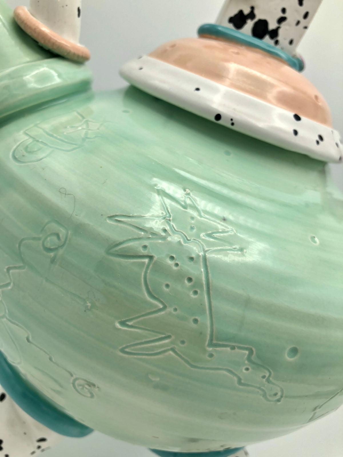 postmodern memphis milano memphis style teapot beryl solla