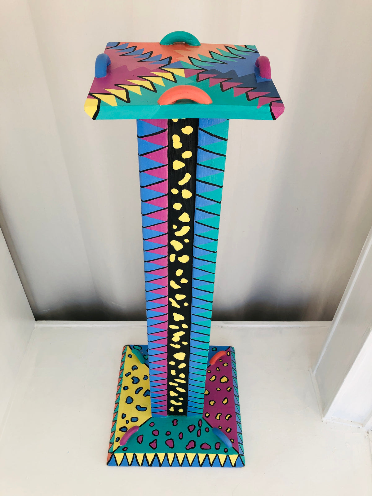 Postmodern Memphis Style Pedestal