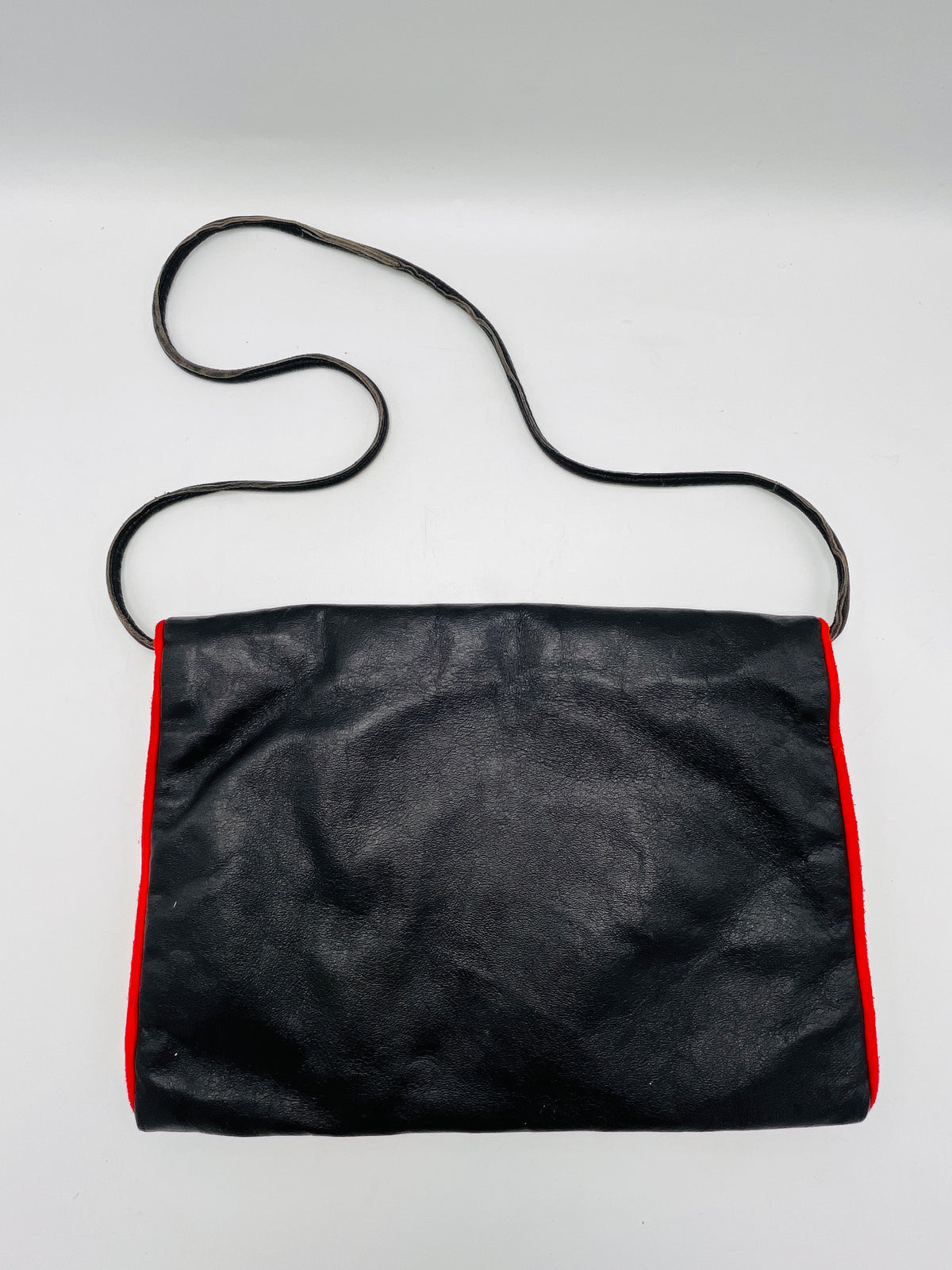 Stylish 80s Ladies Leather Bag