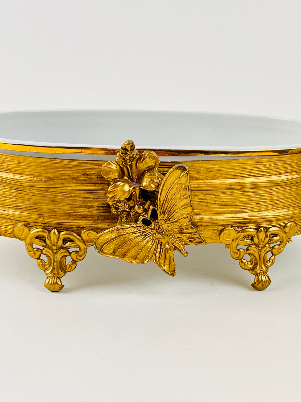Hollywood Regency Soap Dish