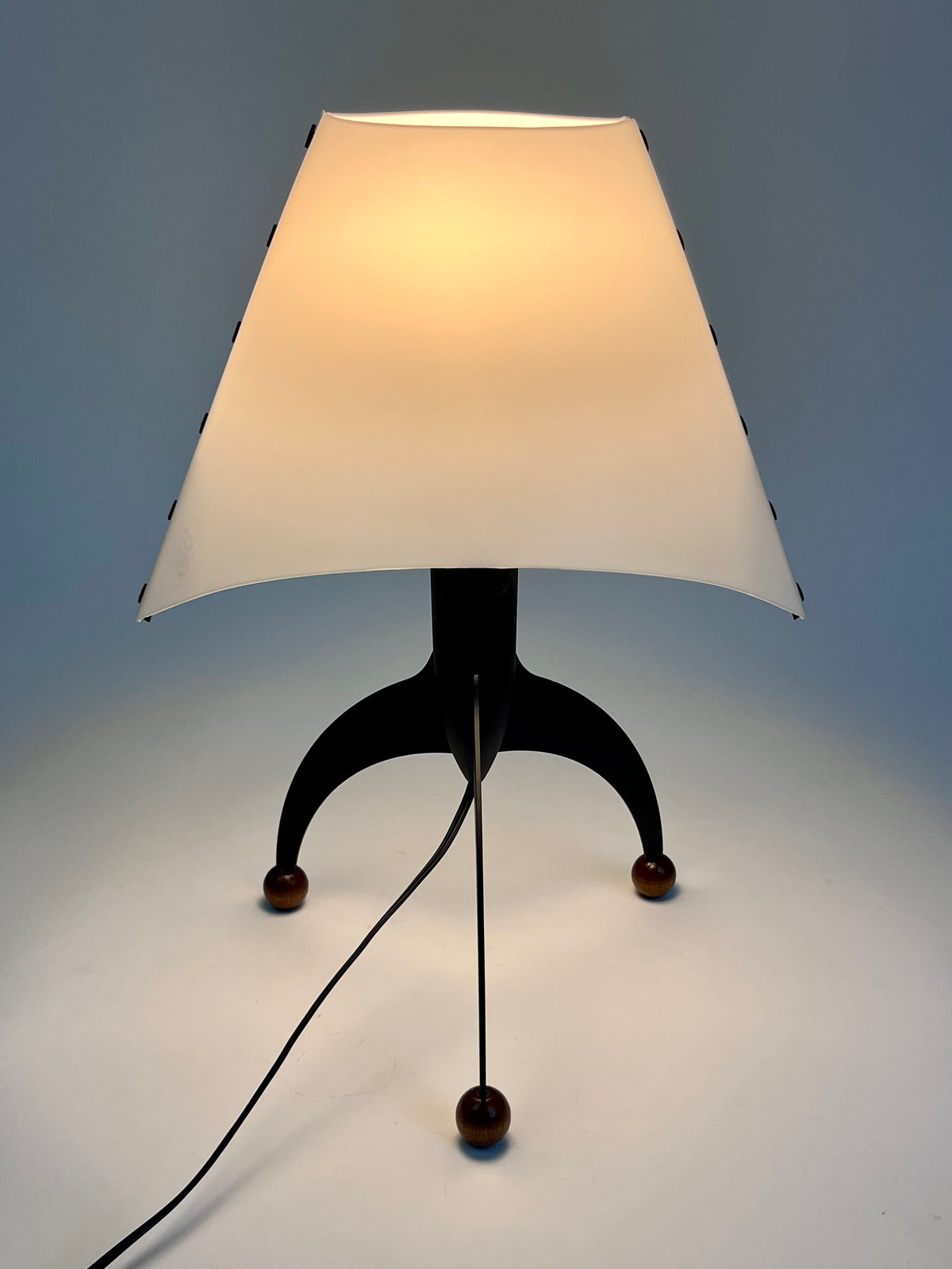 Vintage Postmodern Tripod Table Lamp