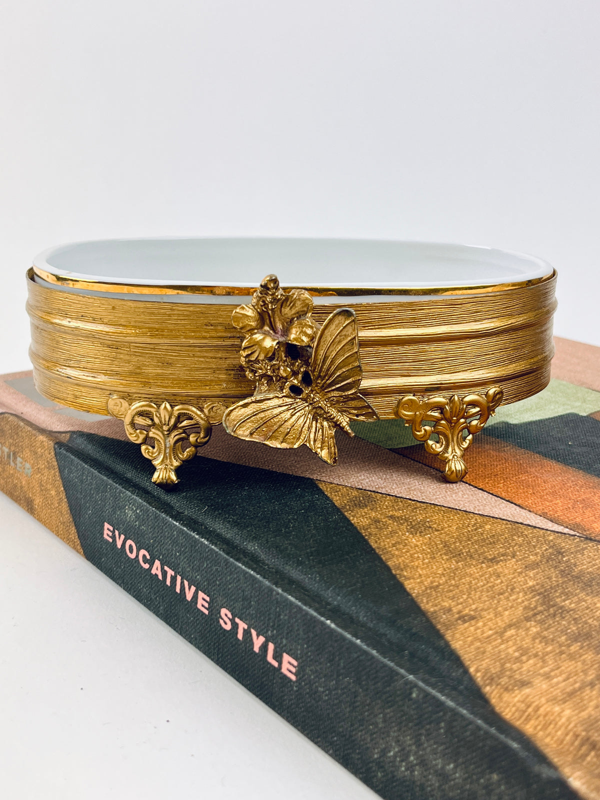 Hollywood Regency Soap Dish