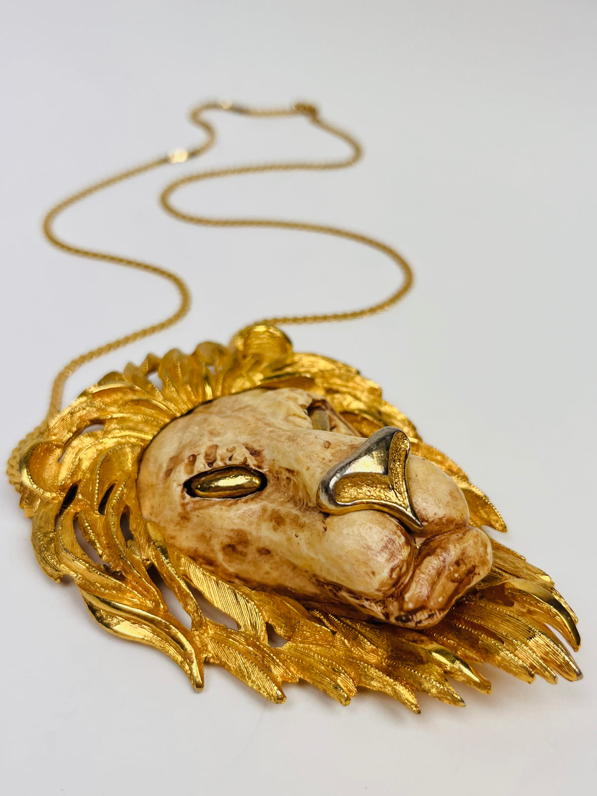 60s Extra Large Lion Head Necklace