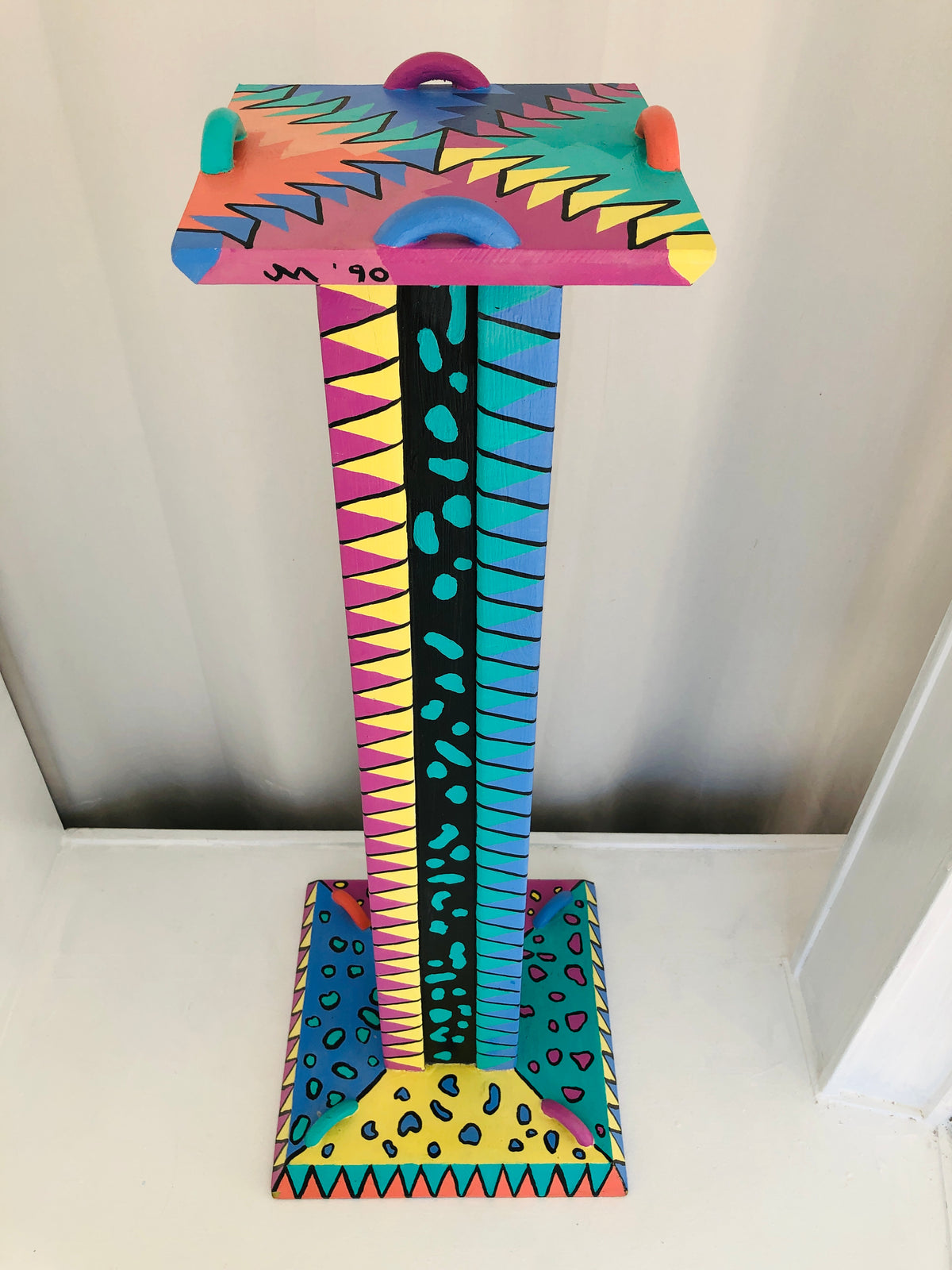 Postmodern Memphis Style Pedestal