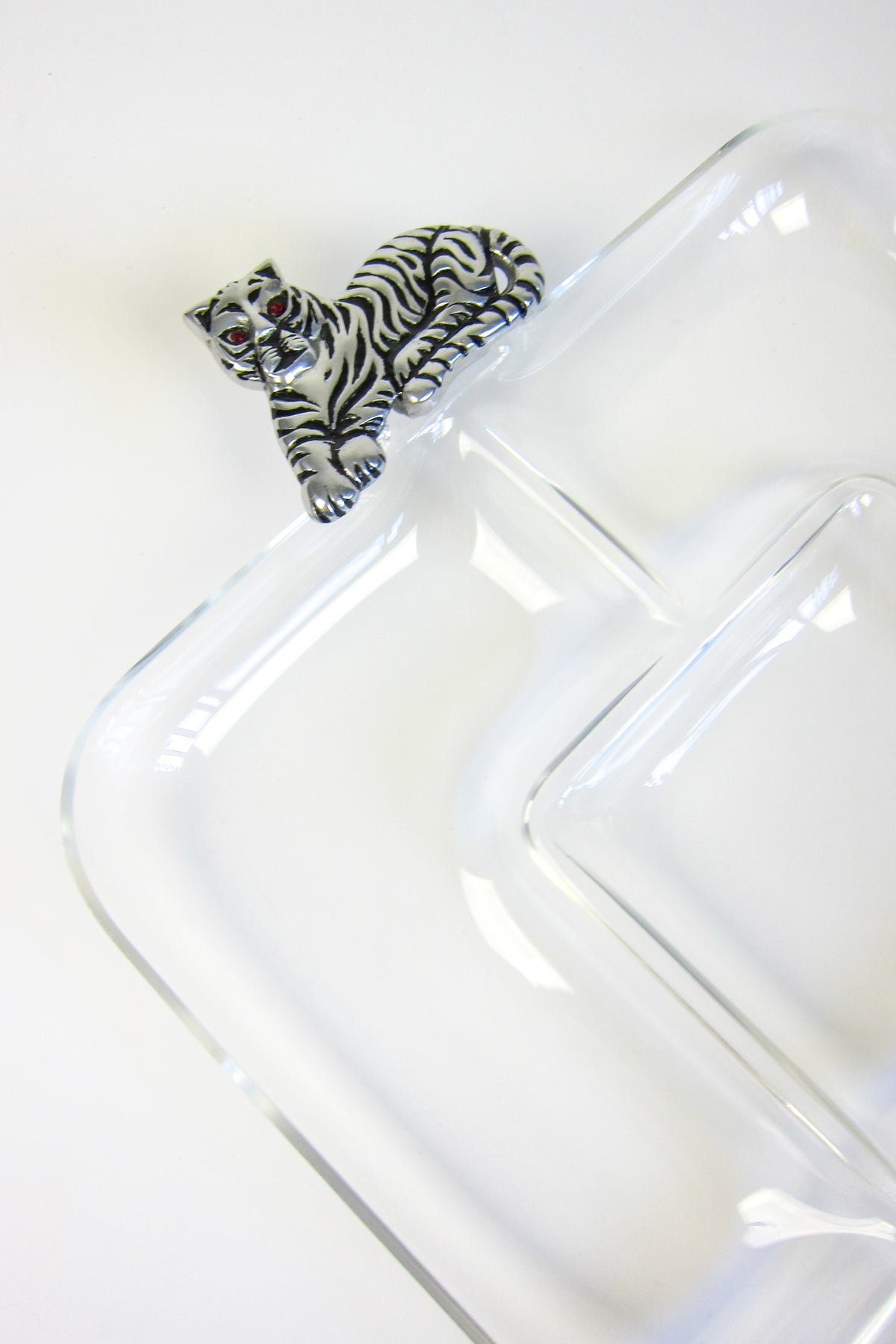 Vintage Arthur Court for Grainware Tiger Handle Tray