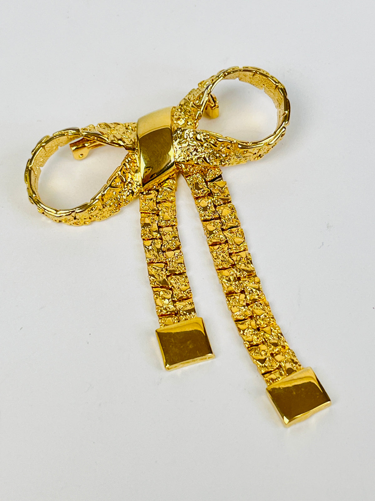 Vintage Gold-Plated Bow Brooch