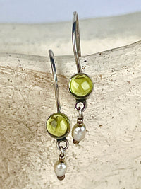 Vintage Sterling Peridot & Pearl Earrings