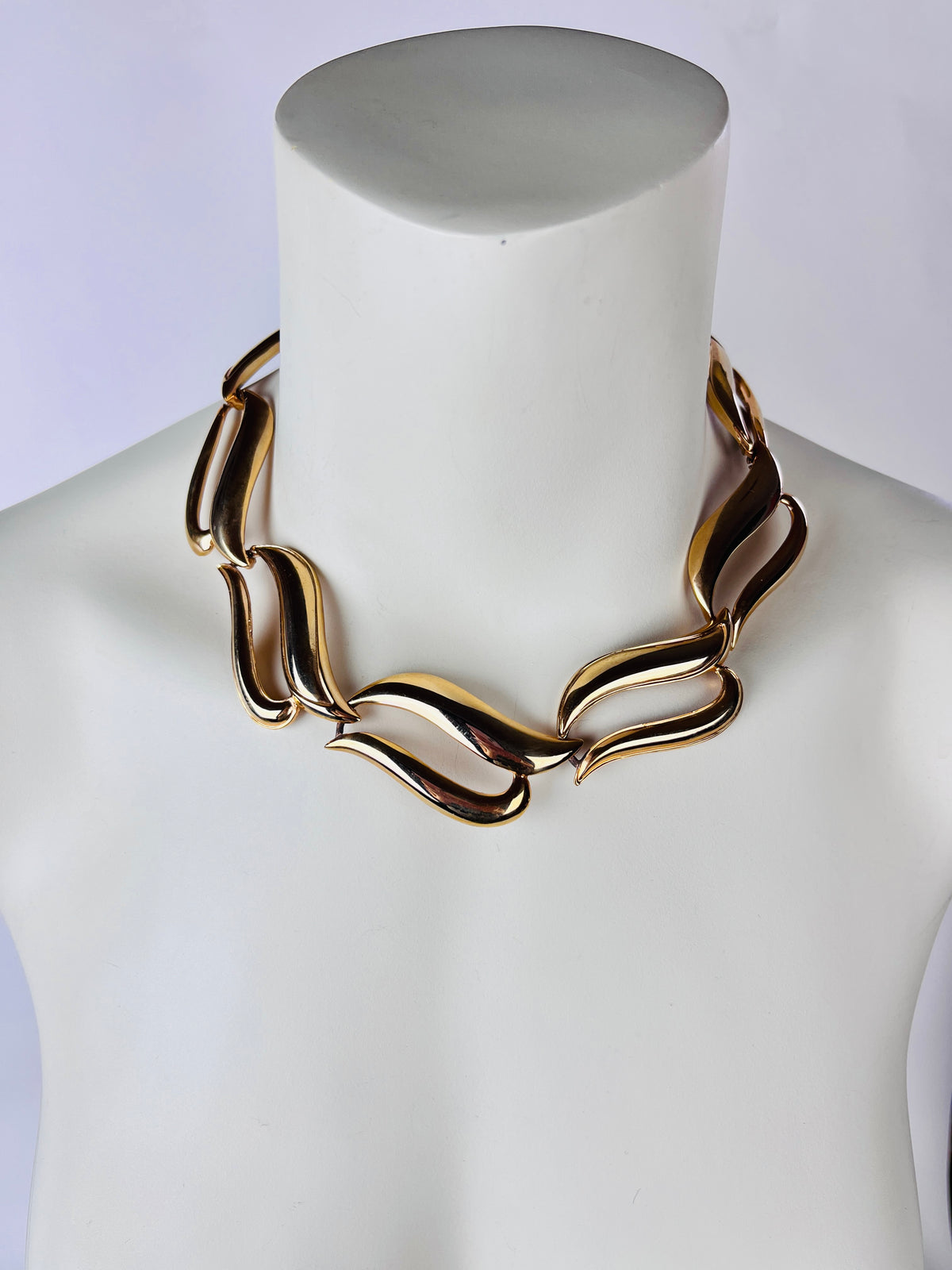 Vintage Gold Tone Wave Necklace