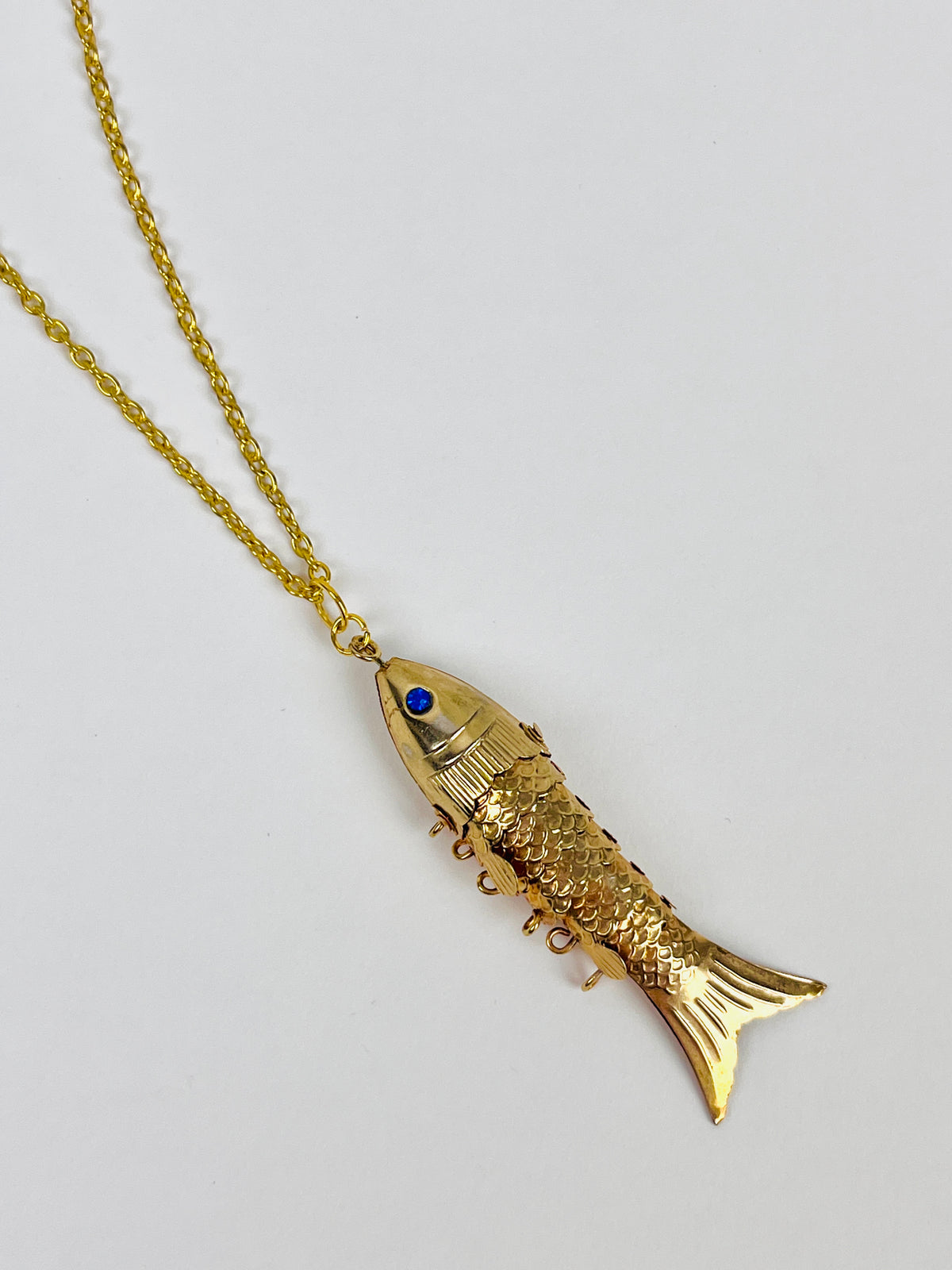 Vintage 1970s Articulated Fish Necklace
