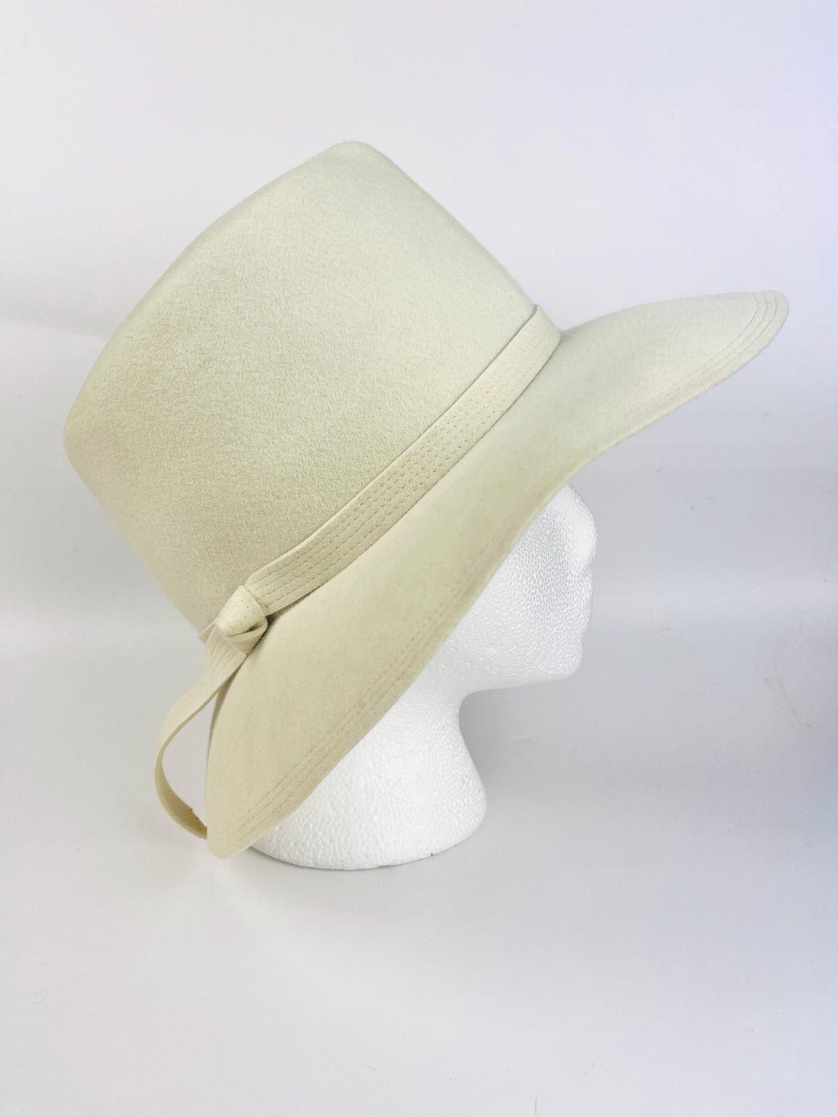 Vintage White Felted Wool Hat by Adolfo