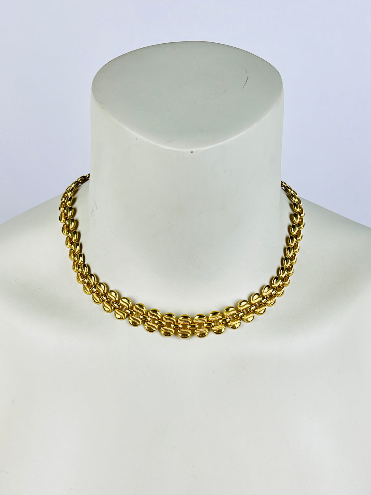 Vintage Gold Tone Necklace