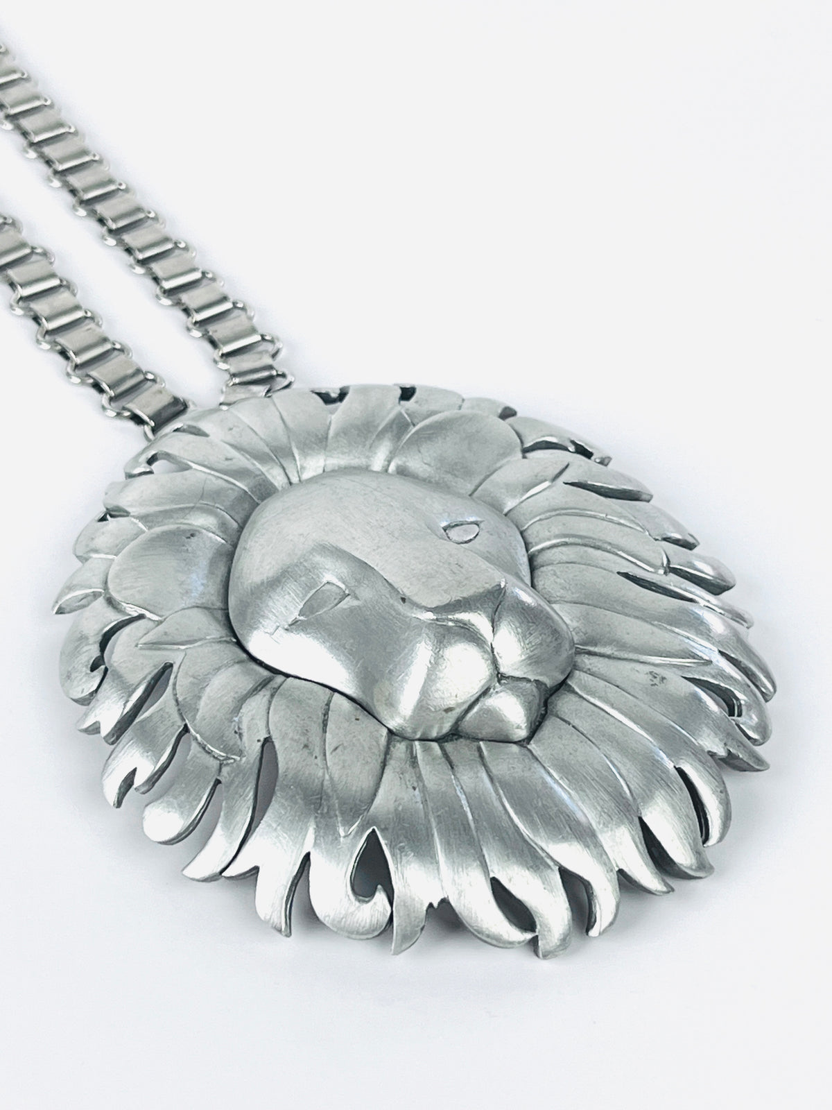 Vintage Silver Tone Lion Head Necklace