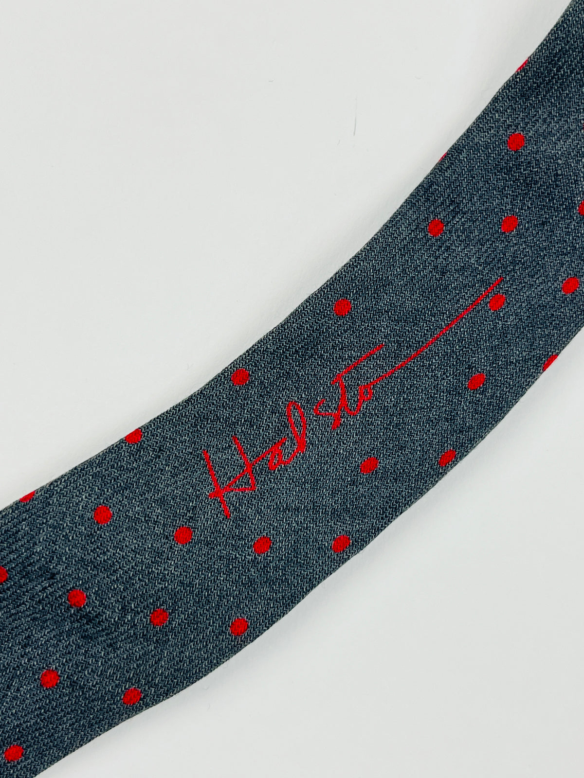 Halston Tie by Rénover