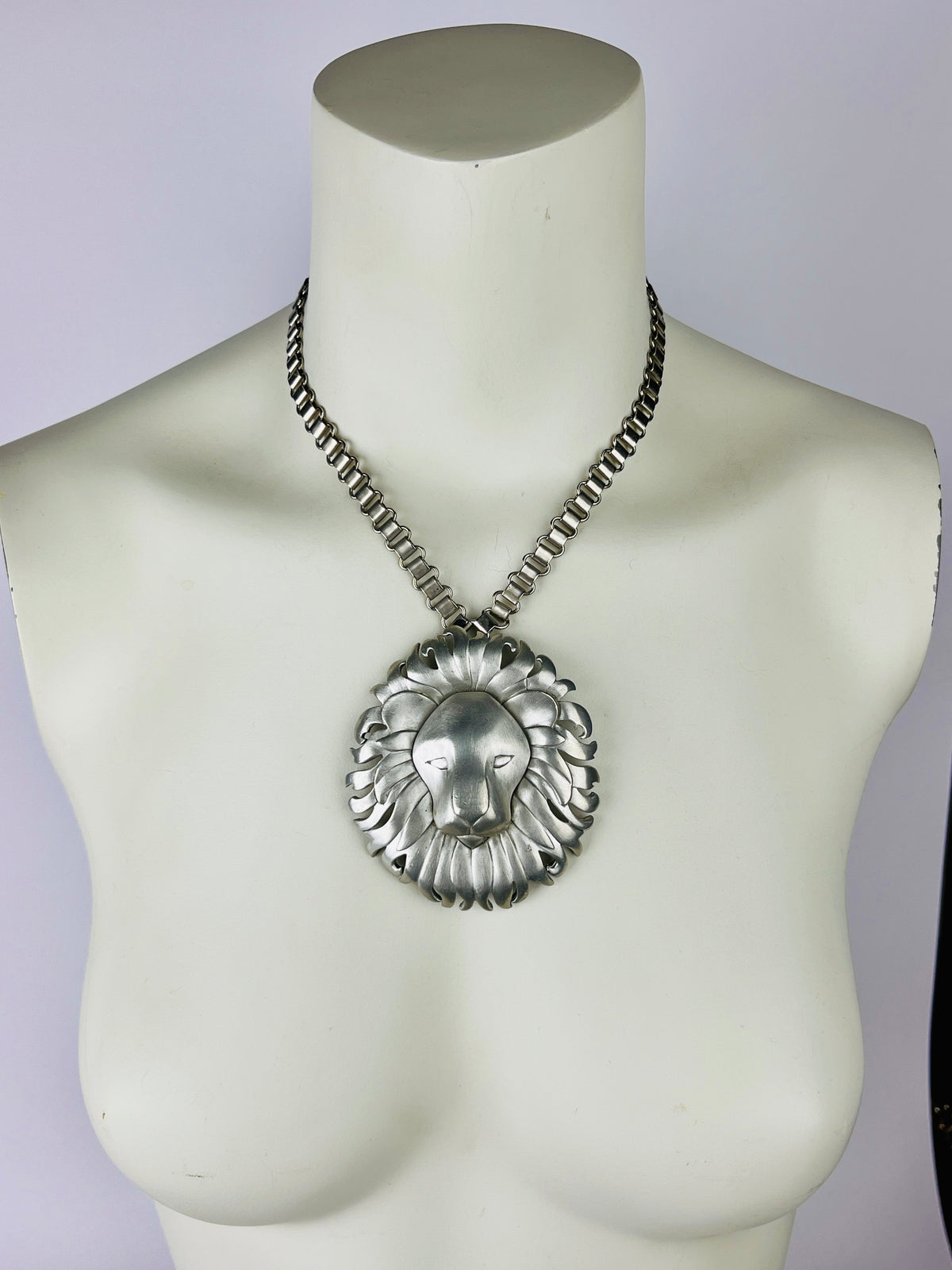 Vintage Silver Tone Lion Head Necklace