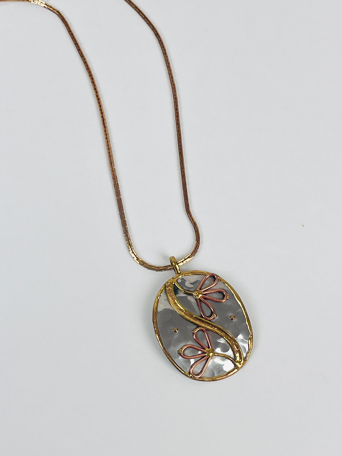 Vintage 1970s Floral Pendant Necklace