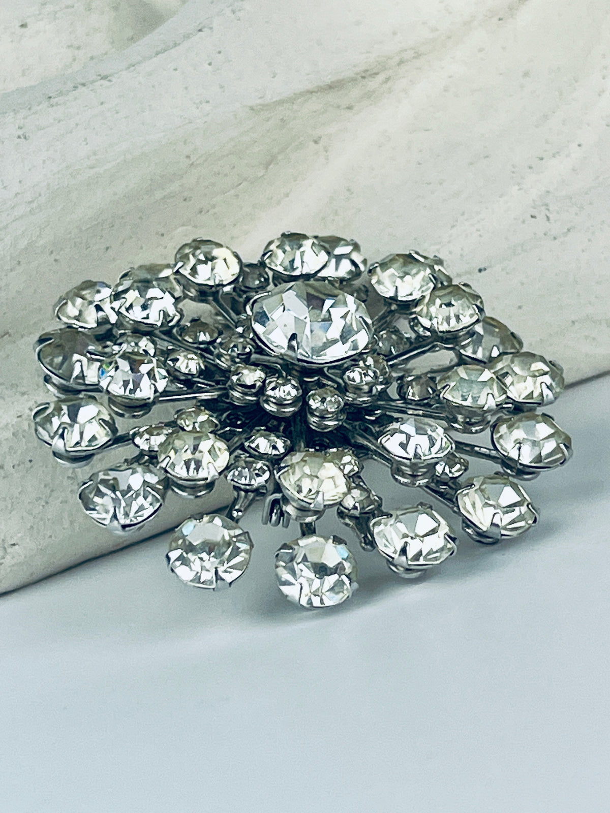Vintage 1950s Rhinestone Brooch