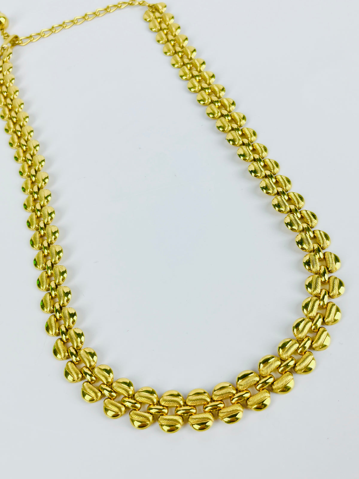 Vintage Gold Tone Necklace