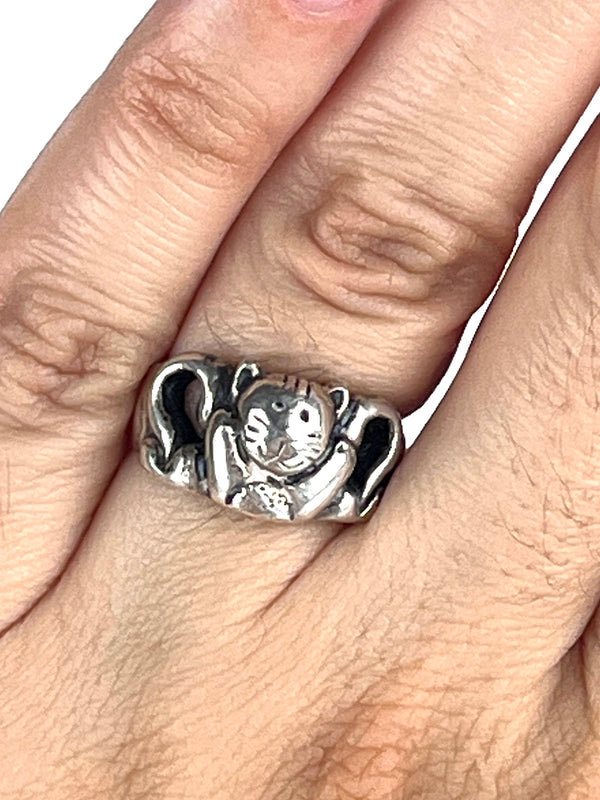 Vintage Sterling Cat Ring