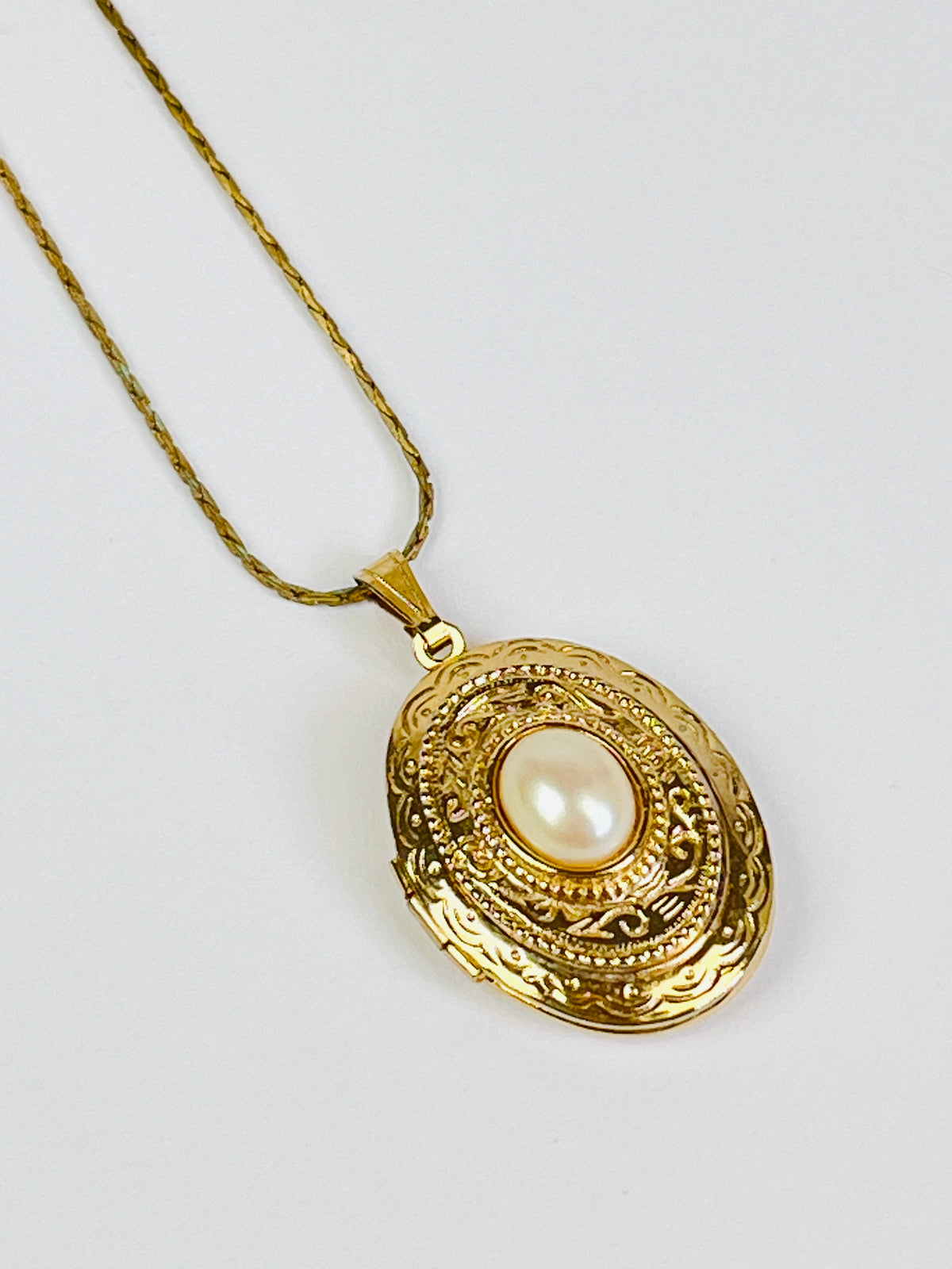 Vintage Faux Pearl Locket